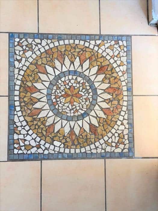 Mosaik im Eingansbereich