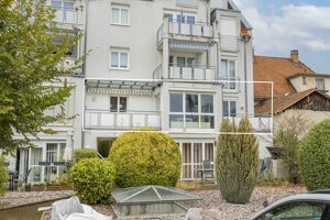 Die charmante Wohnung befindet sich im 1. OG...